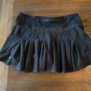 Black Lululemon skirt